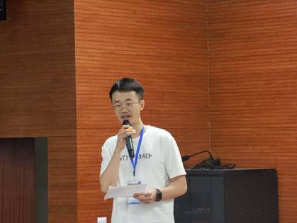 校内学员代表宾七鑫发言